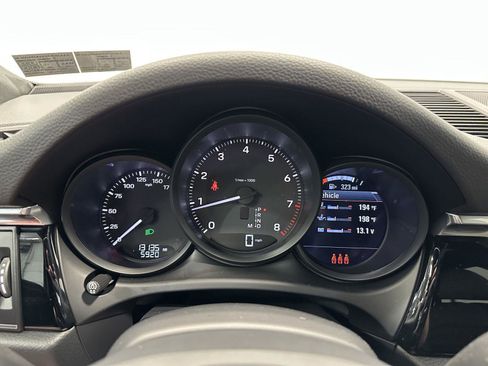 Used 2026 Porsche Macan Turbo AWD/4WD image 24