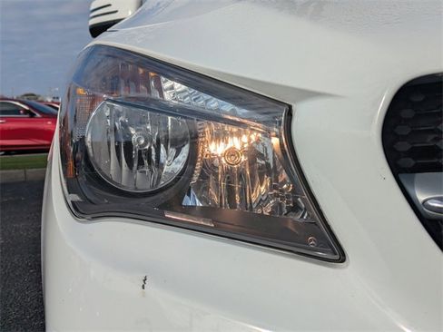Used 2019 Mercedes-Benz CLA 250 image 10