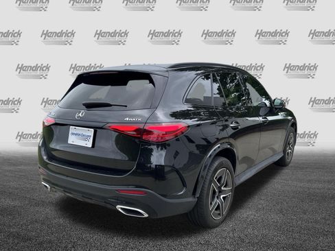 Used 2024 Mercedes-Benz GLC 300 4MATIC image 11