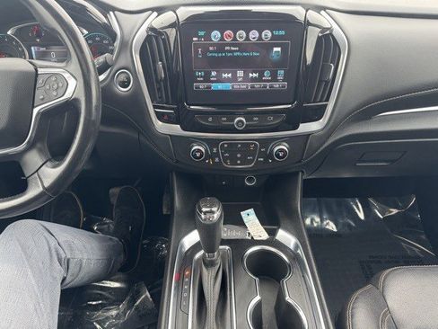 Used 2019 Chevrolet Traverse LT w/ LT Premium Package image 18