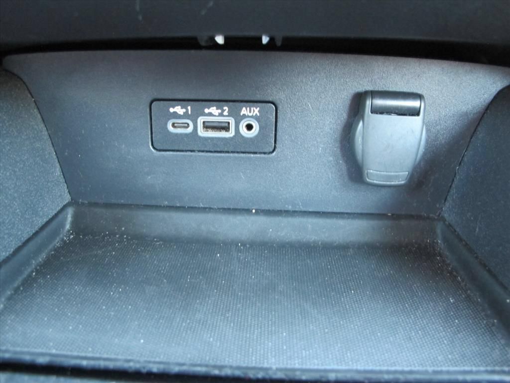 Used 2022 Nissan Altima 2.5 SV FWD image 12