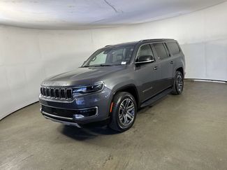 Used 2024 Jeep Wagoneer Series II w/ Flexible Seating Group video 2