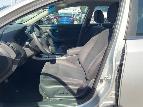 Used 2014 Nissan Altima 2.5 S FWD image 17