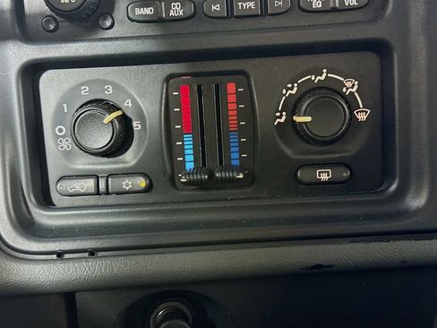 Used 2005 Chevrolet Silverado 1500 LS AWD/4WD image 15