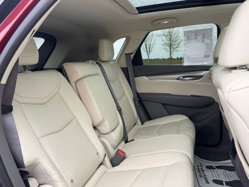 Used 2017 Cadillac XT5 Premium Luxury AWD/4WD image 29
