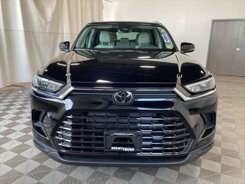 Certified 2026 Toyota Grand Highlander XLE image 4