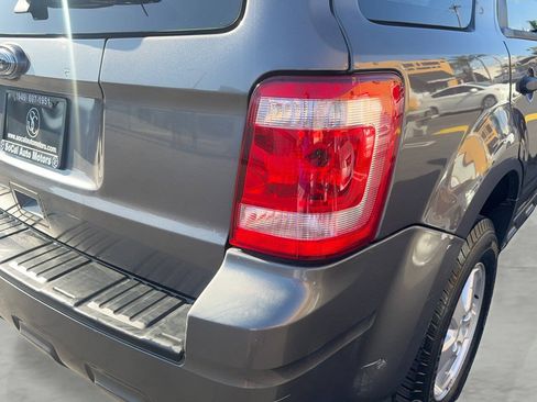 Used 2010 Ford Escape XLS FWD image 22