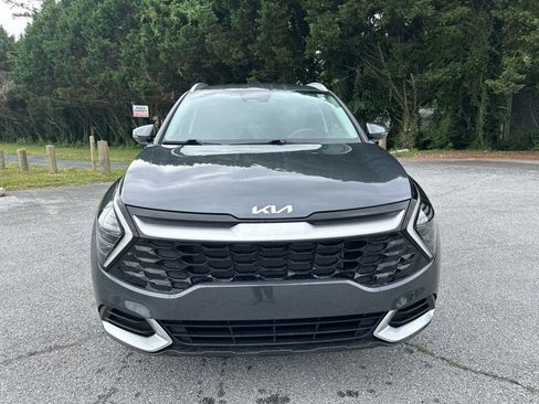 Used 2024 Kia Sportage EX AWD/4WD image 2
