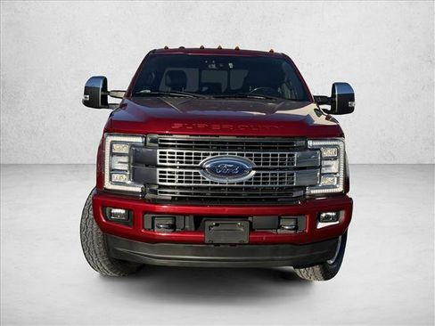 Used 2017 Ford F250 Platinum w/ Platinum Ultimate Package image 2