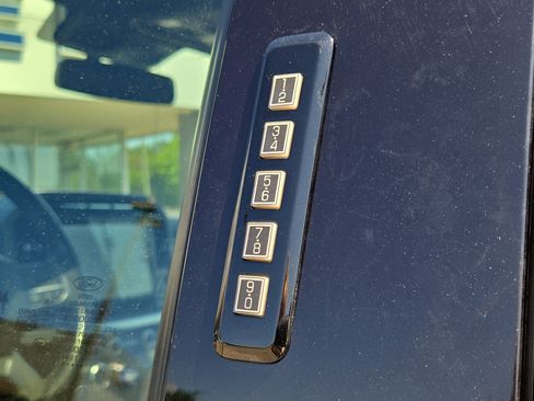 Used 2021 Ford F150 Lariat w/ Equipment Group 502A High AWD/4WD image 14