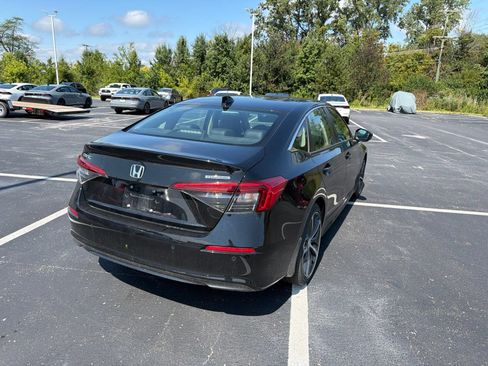Used 2024 Honda Civic Touring image 8