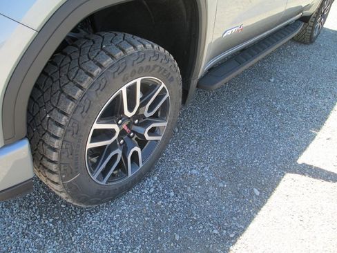 New 2026 GMC Sierra 1500 AT4 w/ AT4 Premium Package AWD/4WD image 13