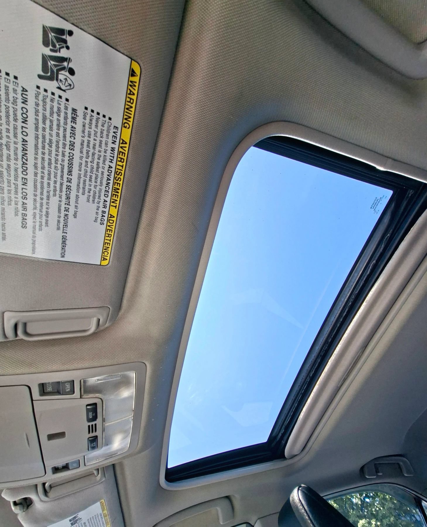 Used 2014 Toyota Camry SE FWD image 30