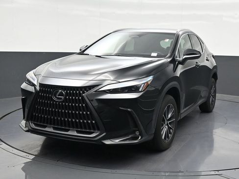 Used 2023 Lexus NX 250 FWD w/ Towing Package (2000 Lbs) image 9