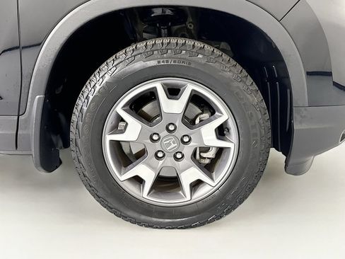 Certified 2023 Honda Passport TrailSport image 32