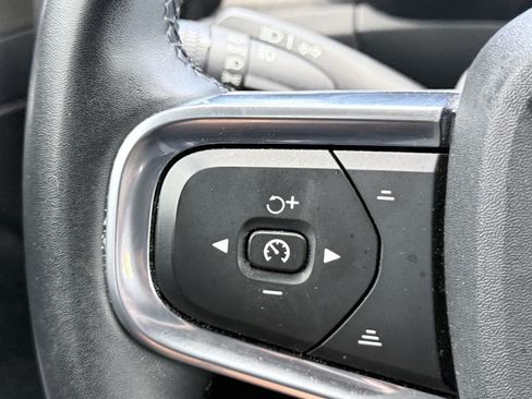 Used 2023 Volvo XC40 Recharge Ultimate AWD/4WD image 61