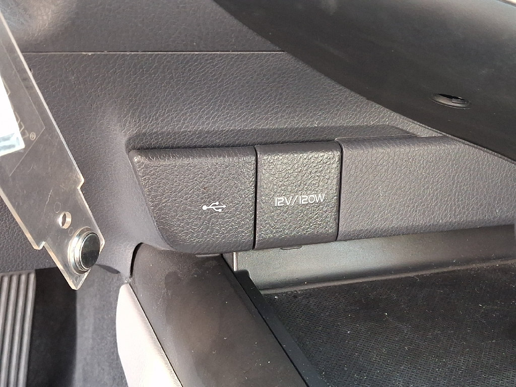 Used 2024 Toyota Camry LE AWD/4WD image 18