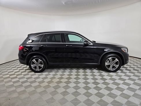 Used 2019 Mercedes-Benz GLC 300 4MATIC image 12