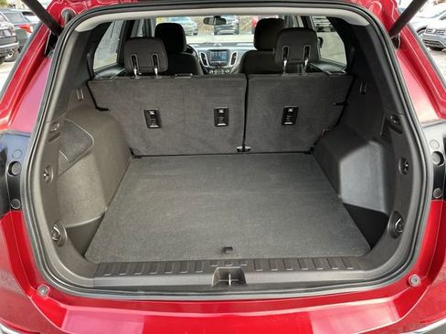 Used 2018 Chevrolet Equinox LT image 21