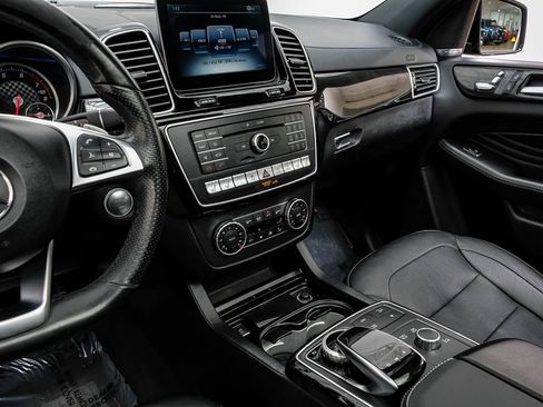 Used 2017 Mercedes-Benz GLE 43 AMG 4MATIC Coupe image 23