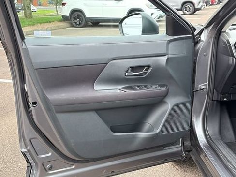 Certified 2025 Nissan Kicks S w/ Interior Electronics Package AWD/4WD image 8