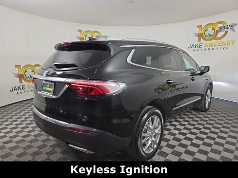Certified 2023 Buick Enclave Essence image 10
