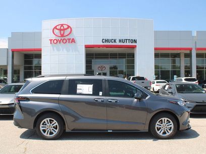 New 2025 Toyota Sienna XLE