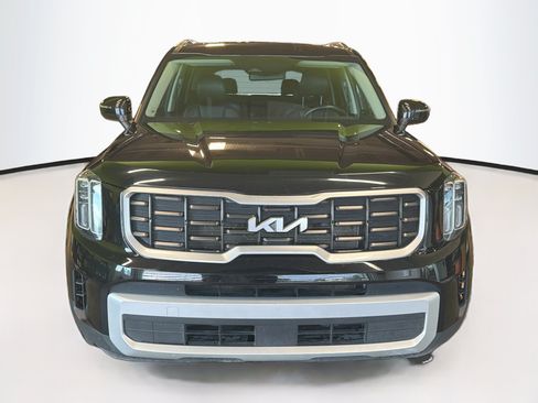 Used 2025 Kia Telluride S AWD/4WD image 2