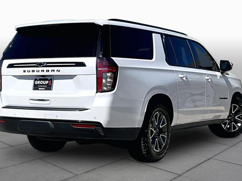 Used 2024 Chevrolet Suburban Z71 w/ Z71 Off-Road Package AWD/4WD image 13