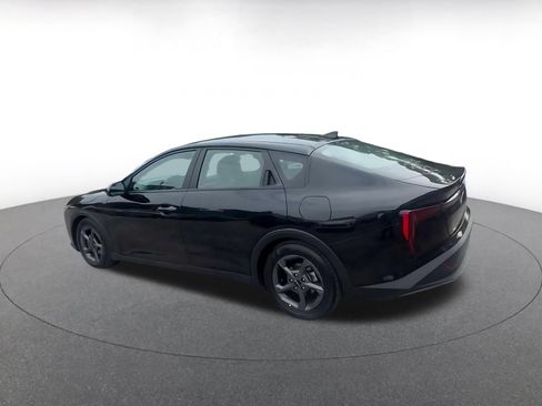 Used 2025 Kia K4 FWD image 10