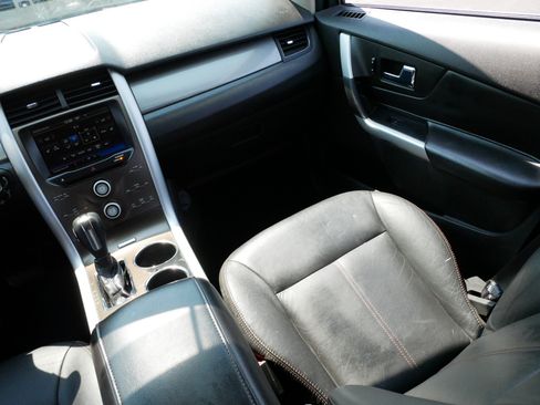 Used 2014 Ford Edge SEL w/ Equipment Group 205A FWD image 11