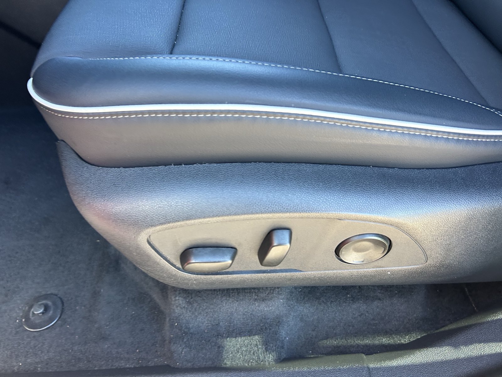 Used 2026 Buick Enclave Preferred FWD image 29