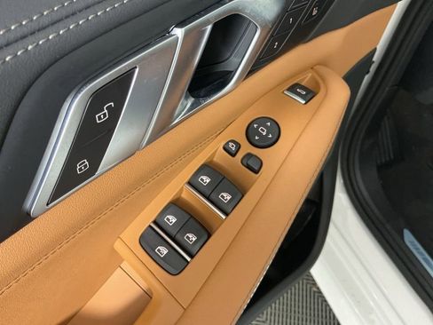 New 2026 BMW X5 sDrive40i w/ M Sport Package image 22