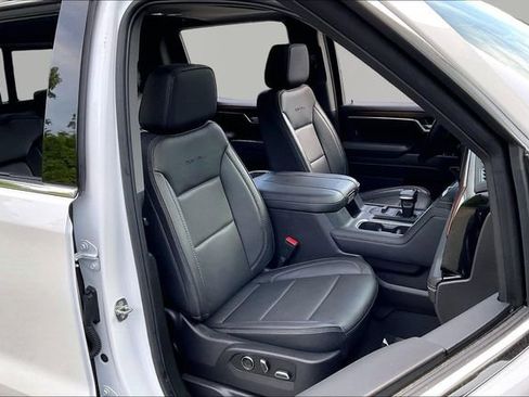 Used 2024 GMC Sierra 1500 Denali w/ Denali Reserve Package AWD/4WD image 20
