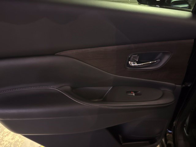 Used 2019 Nissan Murano Platinum w/ Cargo Package FWD image 23