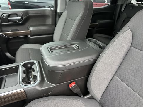 Used 2022 Chevrolet Silverado 1500 LT Trail Boss w/ Safety Package image 16