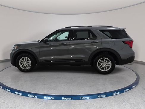Used 2026 Ford Explorer Active AWD/4WD image 9