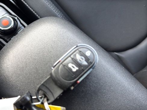 Used 2017 MINI Cooper S image 33