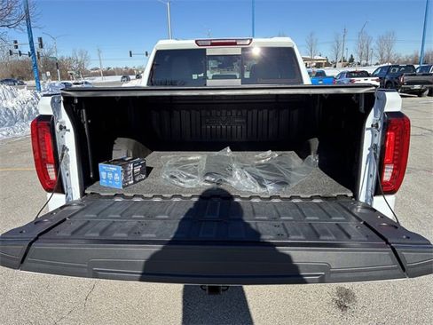 Used 2022 GMC Sierra 1500 SLT w/ SLT Convenience Package image 15