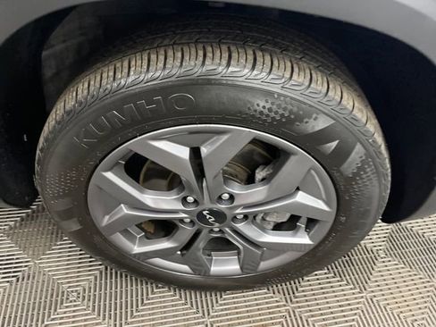 Certified 2024 Kia Seltos S AWD/4WD image 32