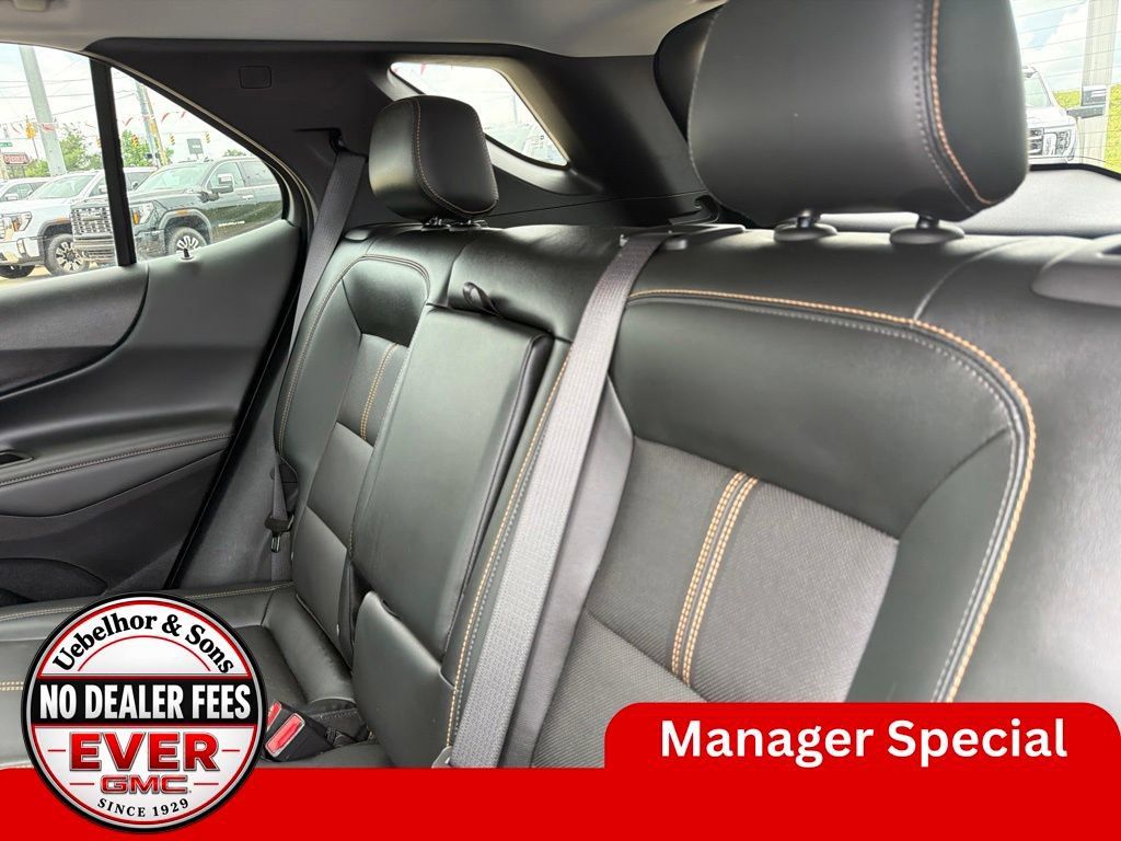 Used 2023 Chevrolet Equinox Premier AWD/4WD image 17