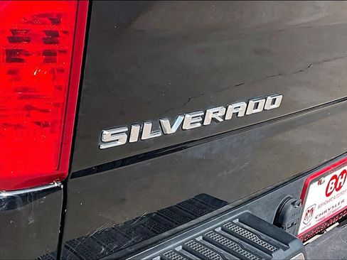 Used 2021 Chevrolet Silverado 1500 LT image 31