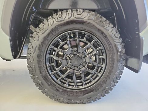 Used 2026 Toyota Tundra SR5 AWD/4WD image 11