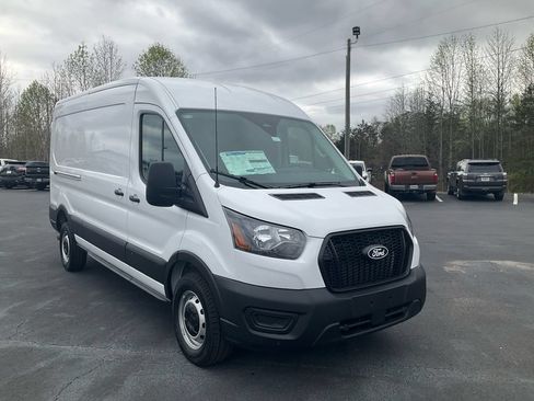 New 2026 Ford Transit 250 148 Medium Roof RWD image 3