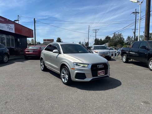 Used 2016 Audi Q3 2.0T Premium Plus w/ Technology Package AWD/4WD image 4