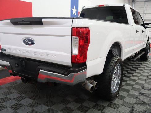 Used 2018 Ford F250 XL w/ Power Equipment Group AWD/4WD image 14