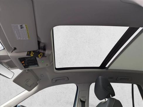 New 2026 Volkswagen Tiguan SE image 21