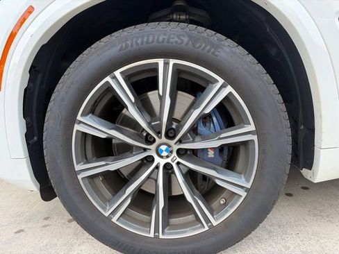 Used 2023 BMW X5 xDrive40i w/ Executive Package AWD/4WD image 11