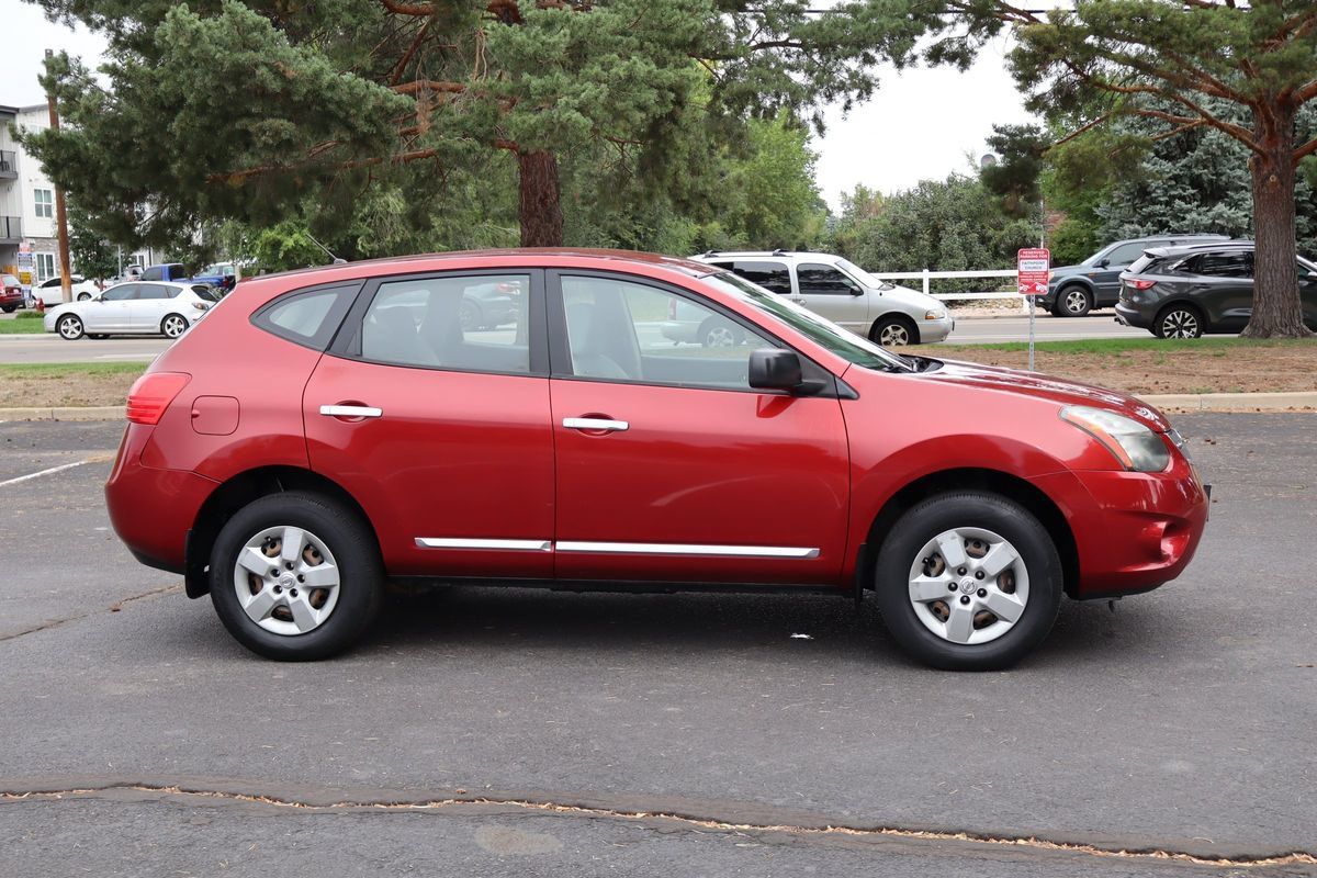 Used 2015 Nissan Rogue S AWD/4WD image 3