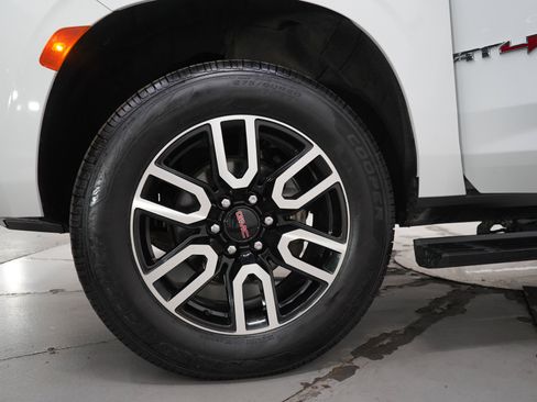 Used 2021 GMC Yukon AT4 w/ AT4 Premium Plus Package AWD/4WD image 35